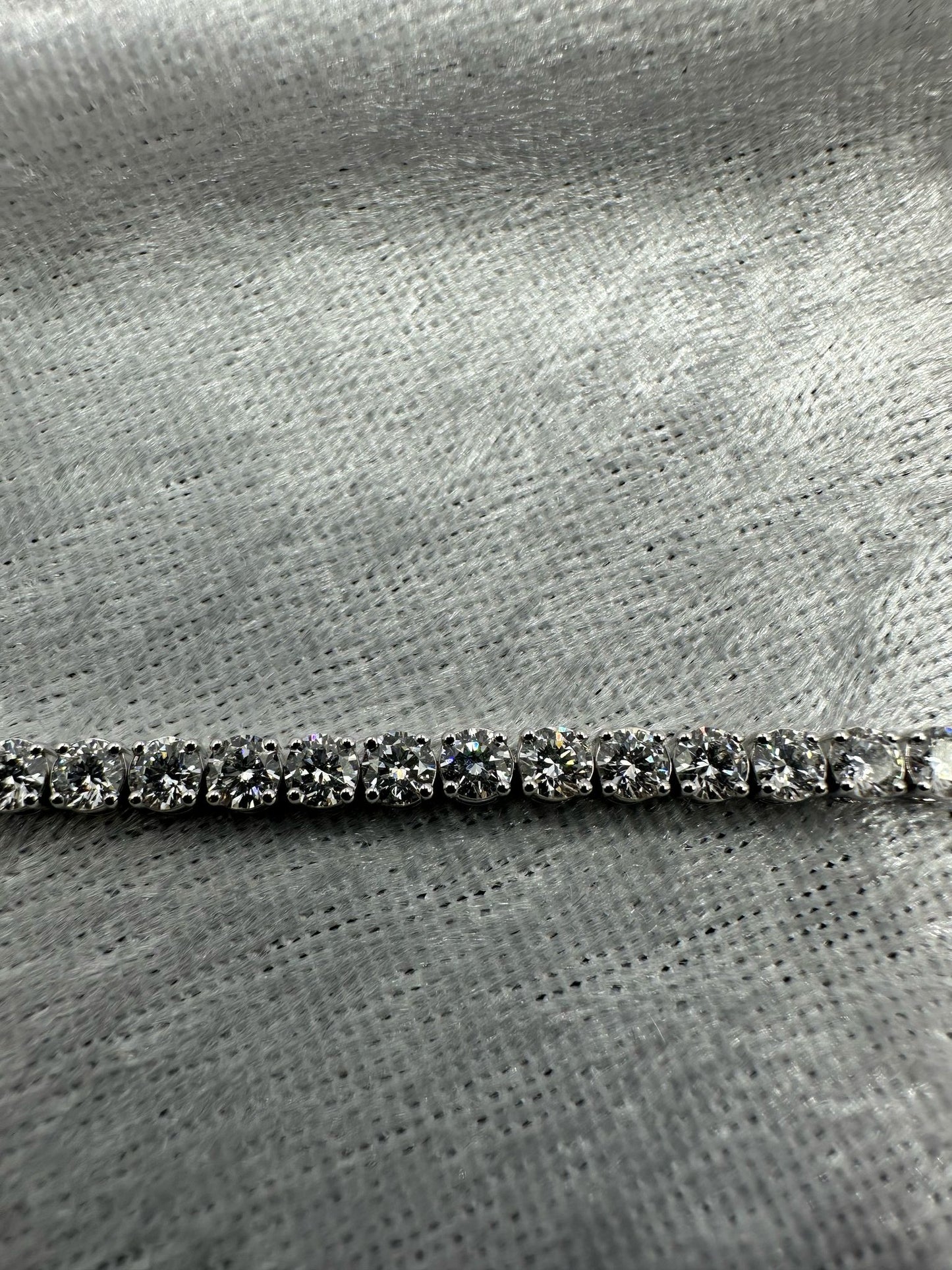 18K White gold lab grown tennis bracelet, 5.96 TCW