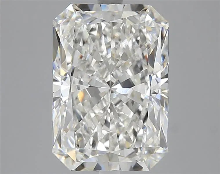4.04ct Radiant Lab Grown Diamond (Colour G, Clarity VVS2, IGI Certified)