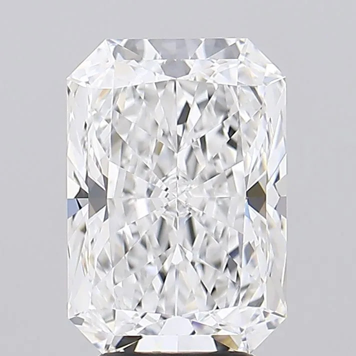 4.56ct Radiant Lab Grown Diamond (Colour D, Clarity IF, IGI Certified)