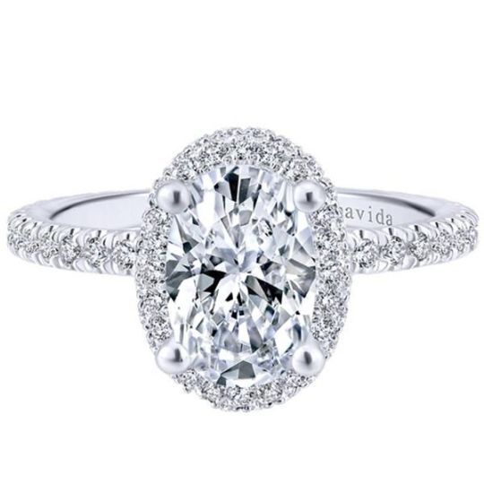 ROUND HALO DIAMOND RING. SETTING ONLY