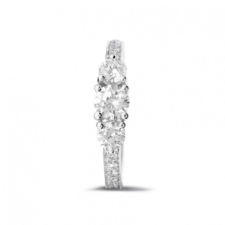 CHANNEL SET 3 STONE DIAMOND ENGAGEMENT RING. SETTING ONLY.