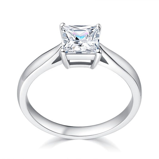 CLASSIC PRINCESS CUT SOLITAIRE ENGAGEMENT RING. SETTING ONLY