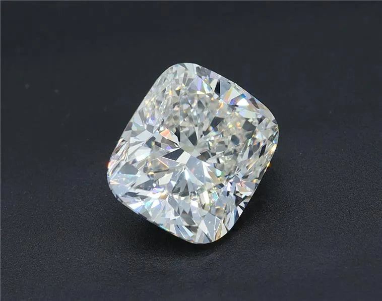 3.03ct Cushion brilliant Natural Diamond (Colour G, Clarity VS1, EGL Certified)