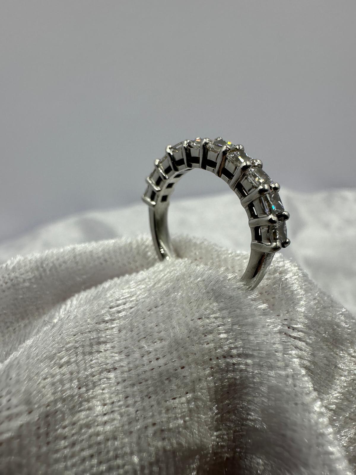 Platinum shared claw princess cut diamond ring, 1.00 total weight