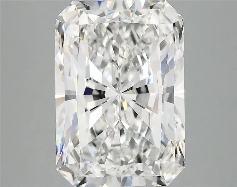 4.72ct Radiant Lab Grown Diamond (Colour E, Clarity VS1, IGI Certified)