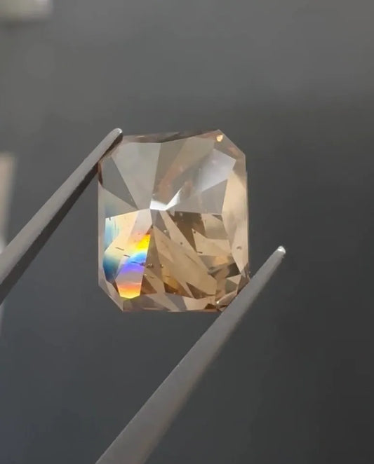 5.22ct Radiant Natural Diamond (Colour Brown, Clarity SI2, Cut VG, IGI Certified)