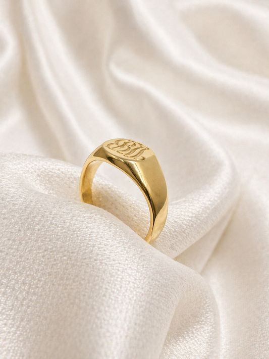 14K yellow gold baby ring