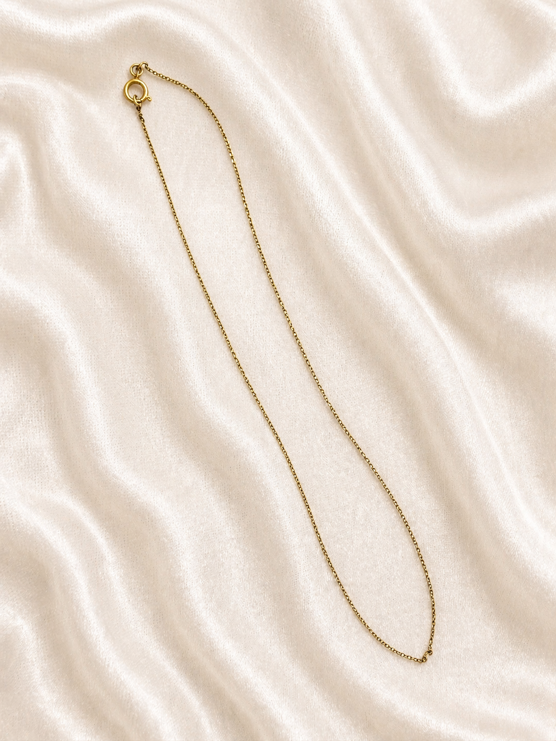 9K yellow gold cable chain. 50cm long
