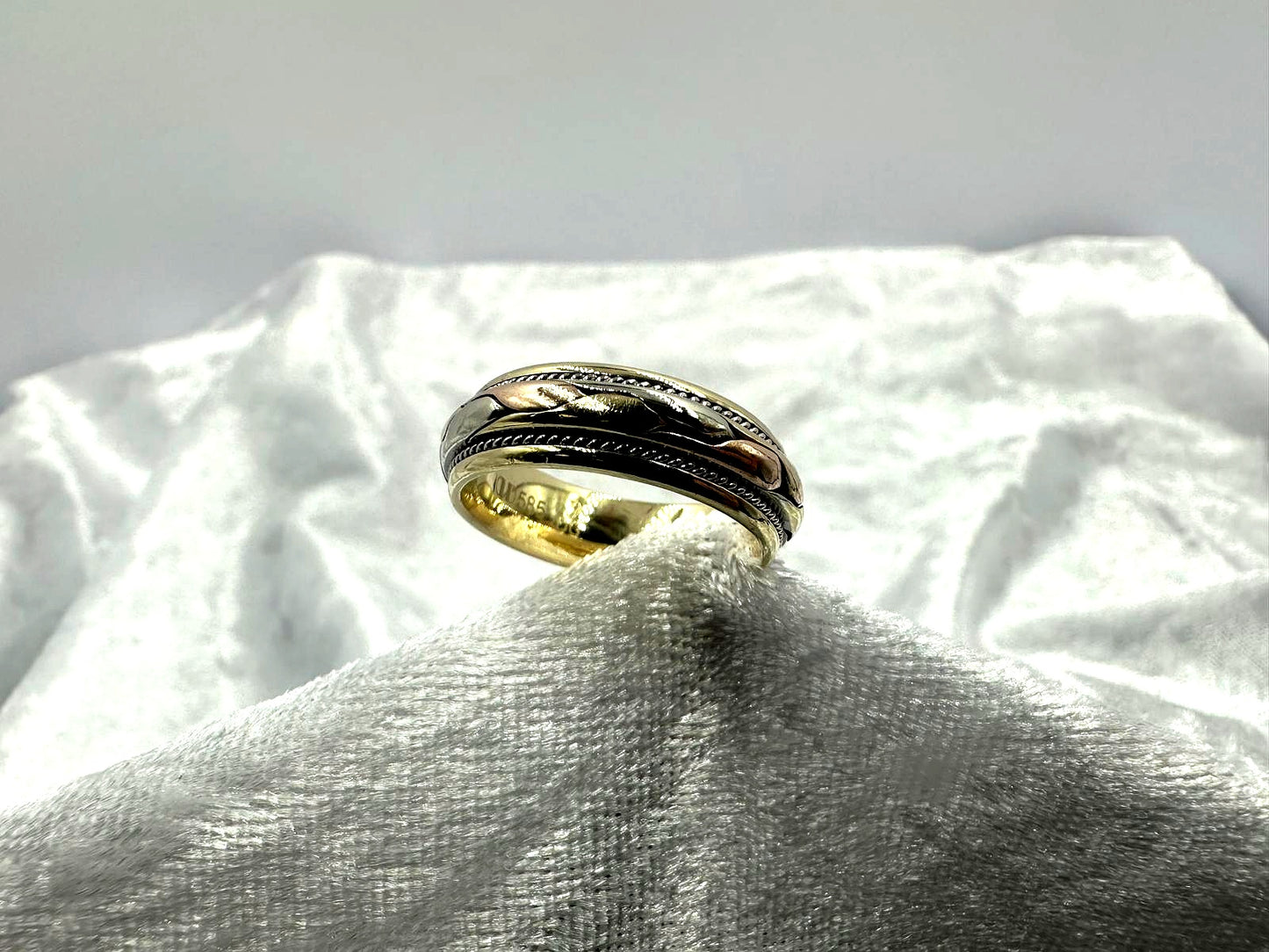 14K Tri tone dress/wedding ring