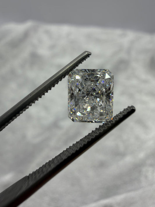 GIA certified radiant cut 1.70 ct E/SI2