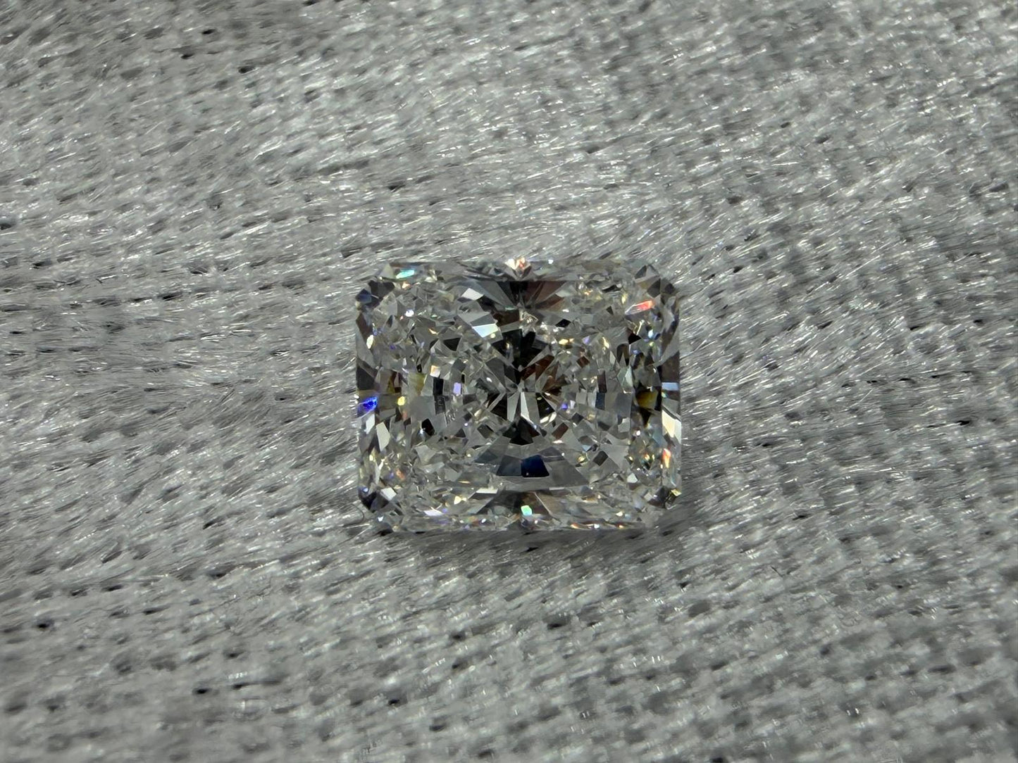GIA certified radiant cut 1.70 ct E/SI2