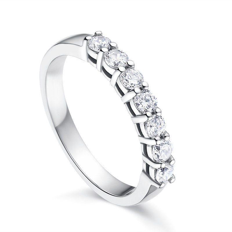 Classic shared claw wedding band, angled view