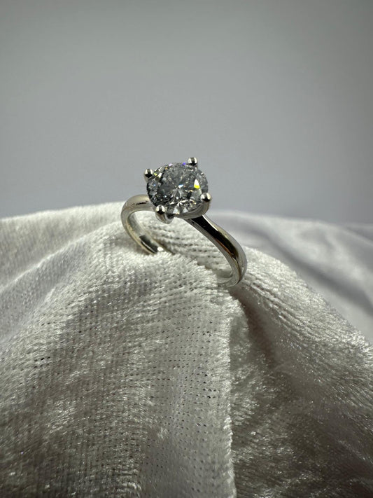 GIA certified round brilliant Twist claw solitaire diamond ring, main product view