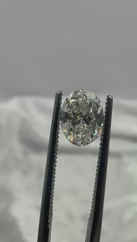 GIA certified oval brilliant 1.50 ct G/Si1 EX/VG NIL