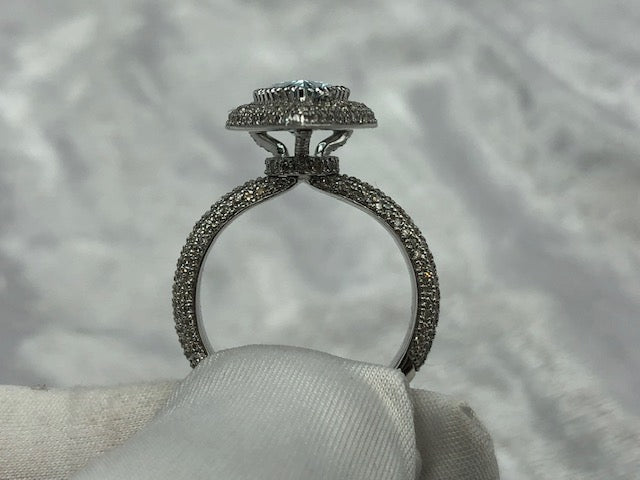 Stunning Aquamarine and diamond ring. 4.6+ total carats, side view